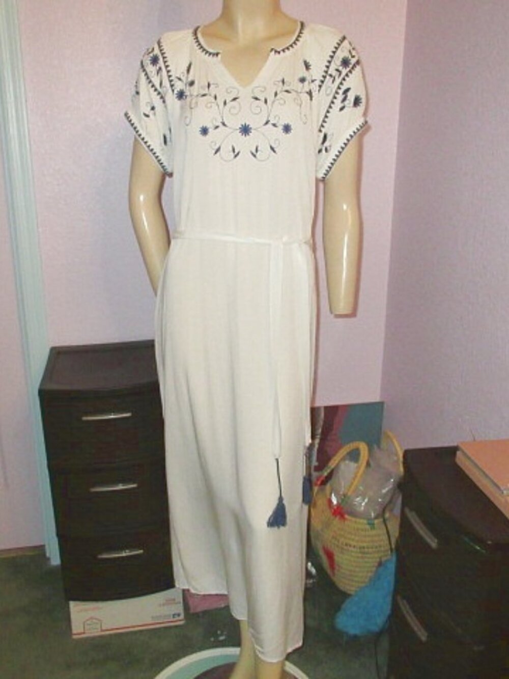 Hayden Floral Embroidered Maxi Dress Size M Gauze Tie Waist White Grecian Boho
